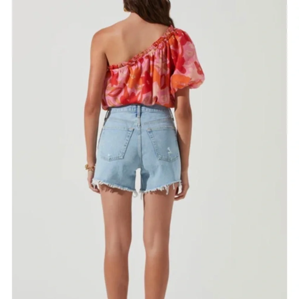 ASTR The Label Atlanta One Shoulder Ted Pink Orange Top Size Small